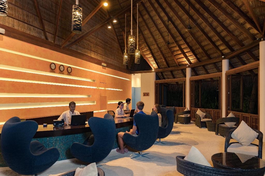 Veligandu Island Resort 5*
