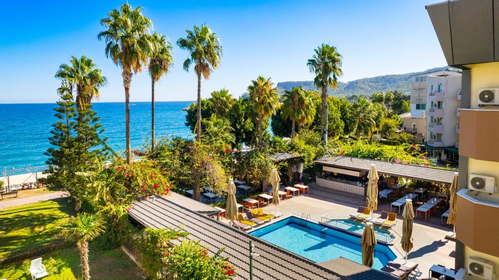 Fame Beach Hotel 4*