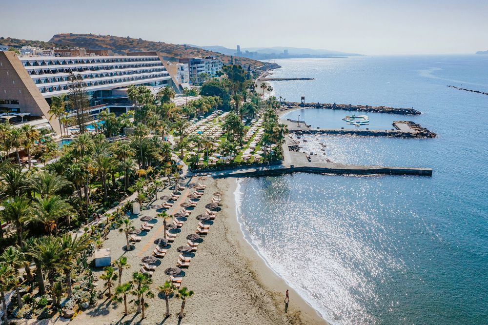Amathus Beach Hotel 5*