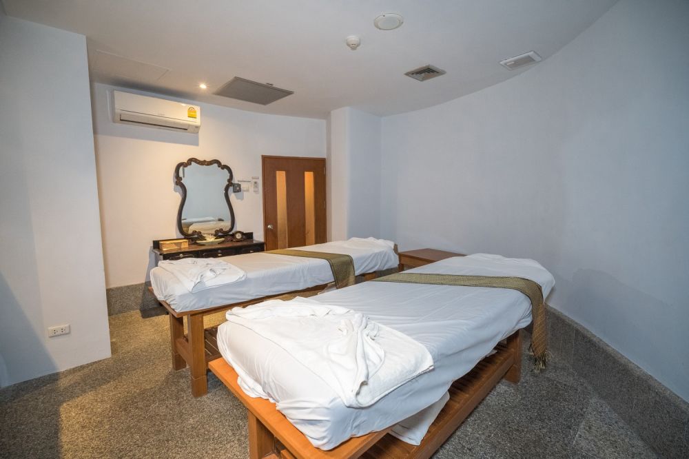 Long Beach Garden Hotel & Pavillons 4*