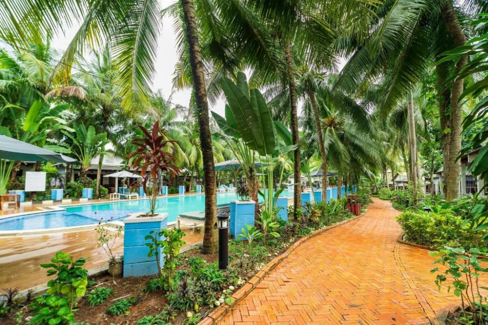 Phu Van Resort & Spa 3*