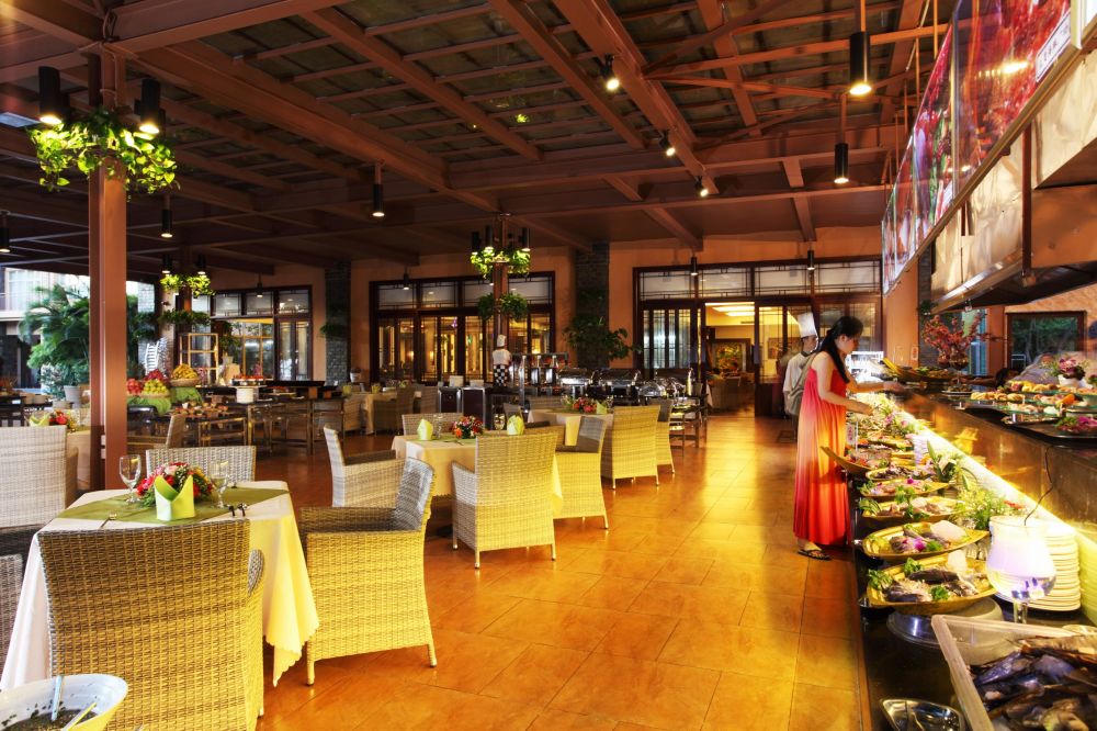 Sanya Shengyi Seaview Hotel (ex.Shengyi Holiday Villa Hotel Sanya) 4*