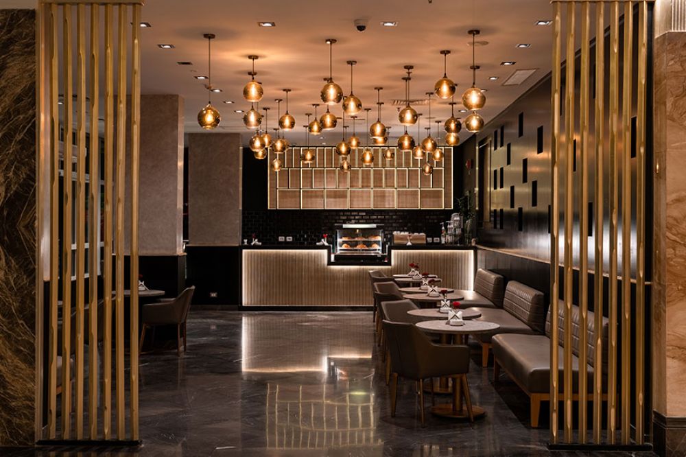 Rhactus Hotel 4*