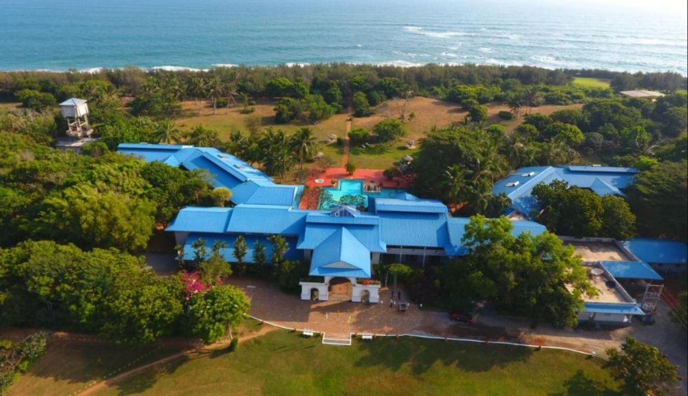 Oasis Beach Resort 4*