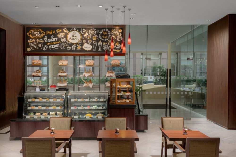 Holiday Inn Silom, Bangkok 4*