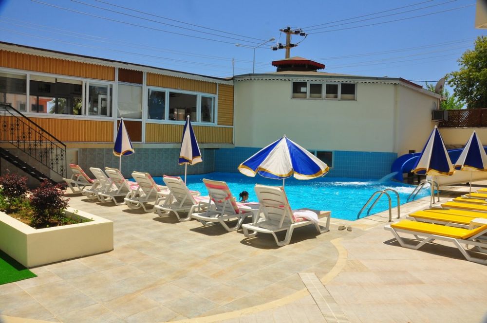 Cinar Family Suite Hotel 4*