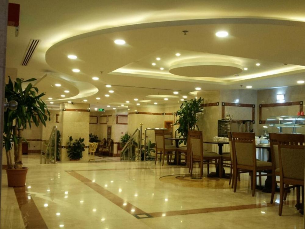 Nozol Royal Inn 4*