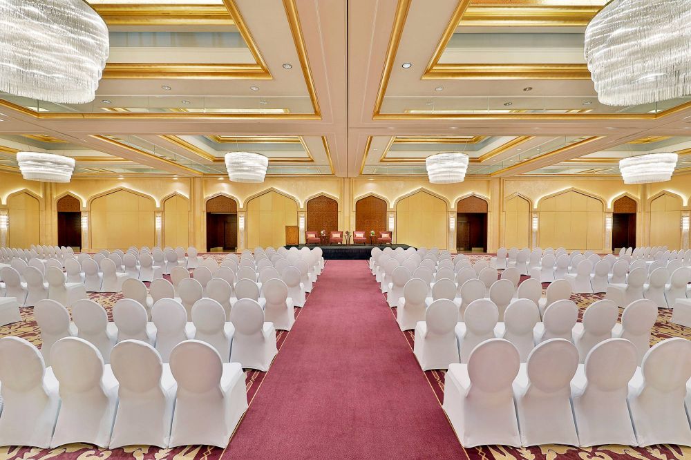 The Ritz-Carlton, Dubai 5*