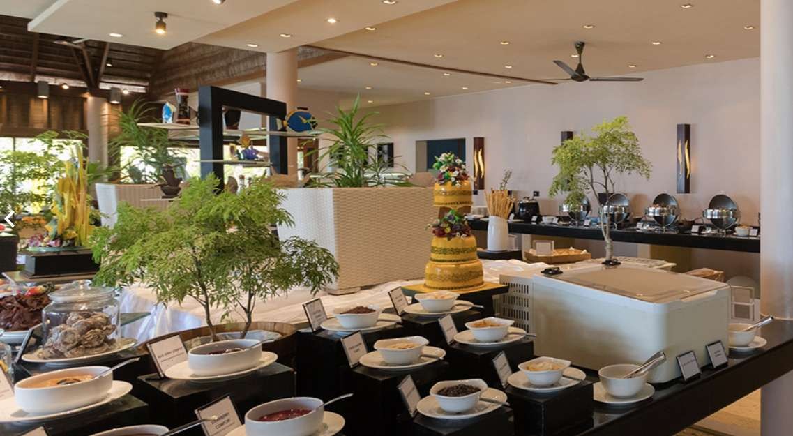 Veligandu Island Resort 5*