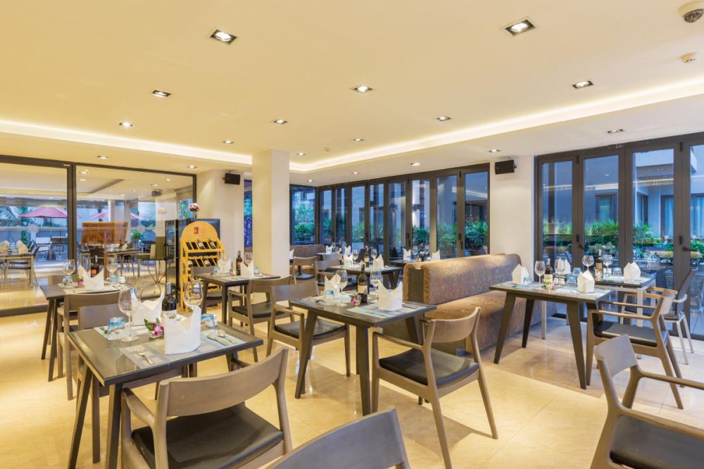 Charm Resort Phuket 4*