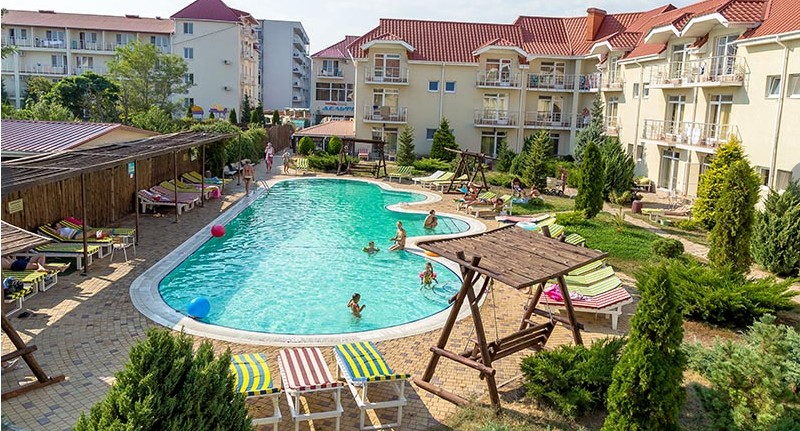 Дельфин 4*