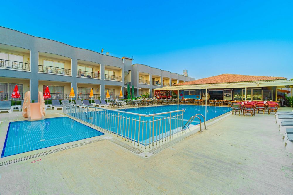 Sayanora Hotel 3*