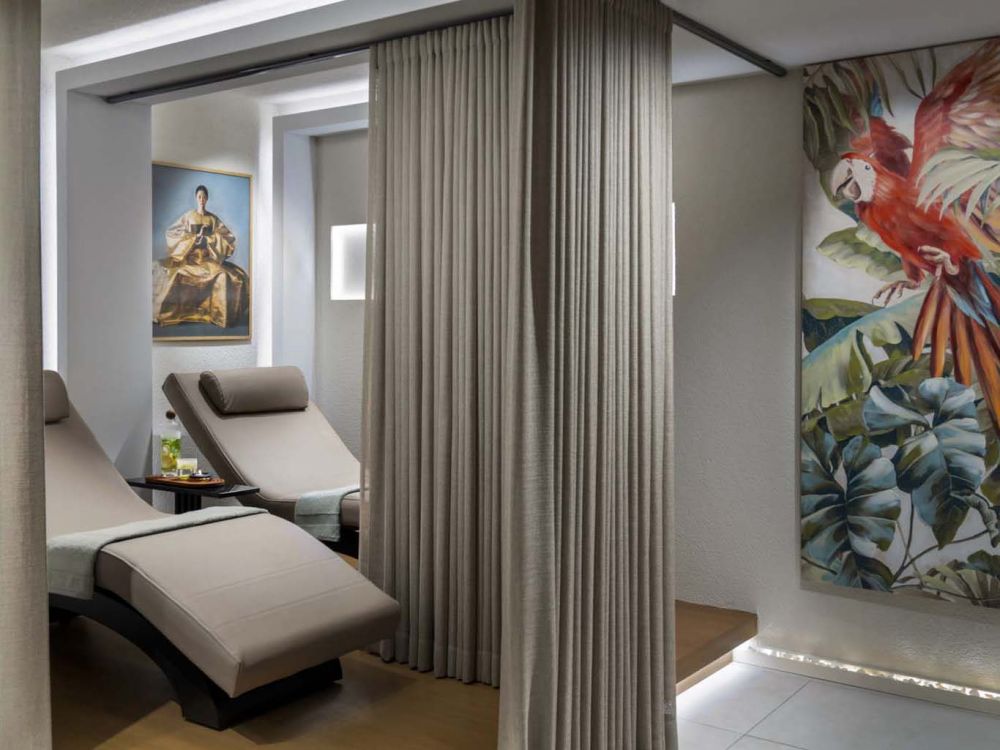 Nex Hotel 4*