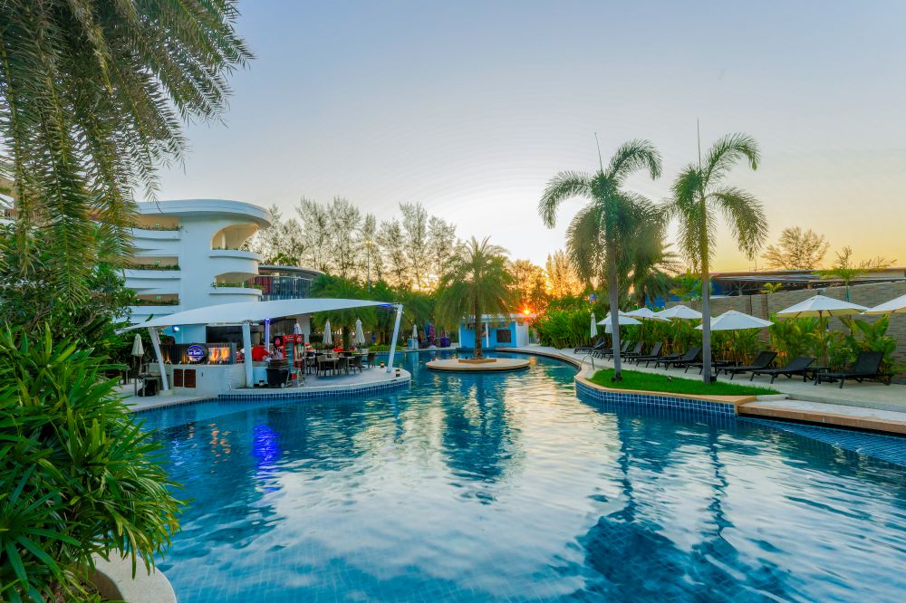 Holiday Inn Resort Phuket Karon Beach (ex. Destination Resorts Phuket Karon Beach) 4*