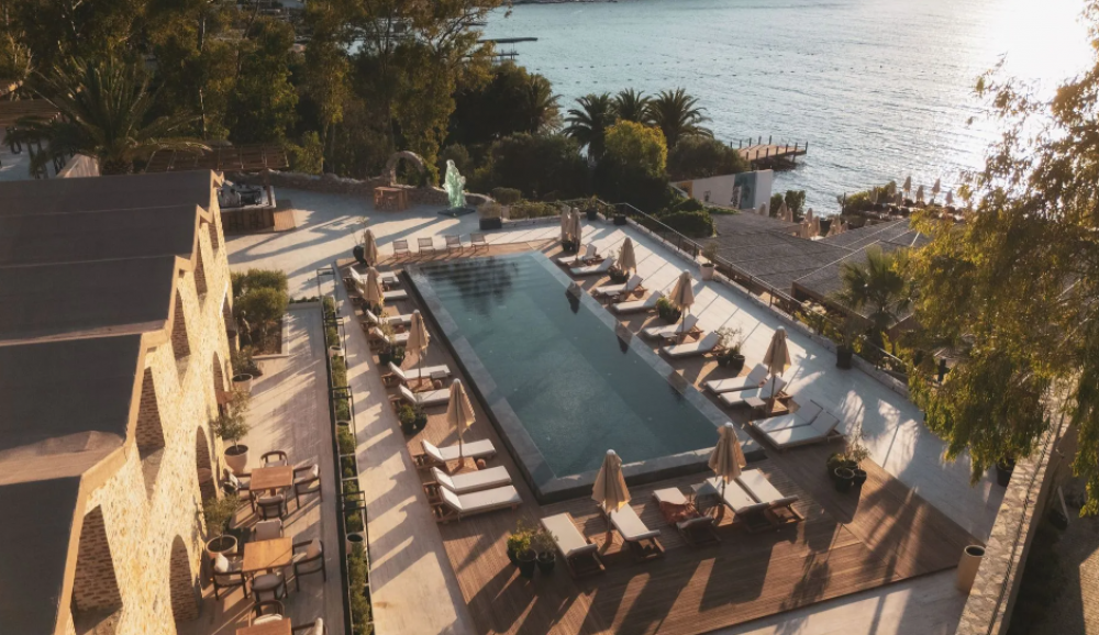 Ruins Luxury Resort (Only 10+) 