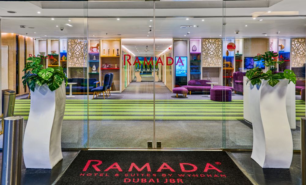 Ramada Hotel & Suites By Wyndham Jbr (ex. Hawthorn Suites) 4*