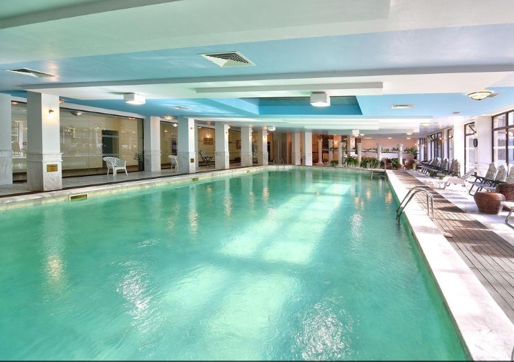 Estreya Palace 4*