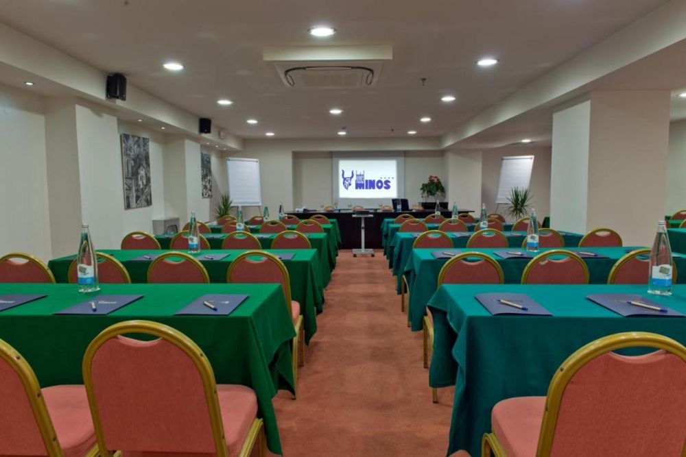Minos Aparthotel 4*