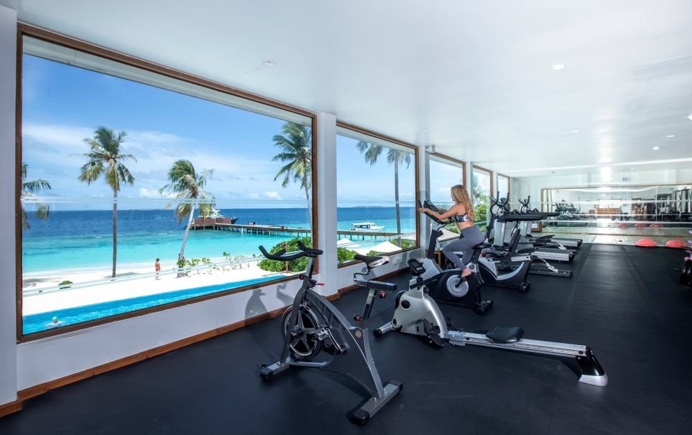 Reethi Faru Resort 4*