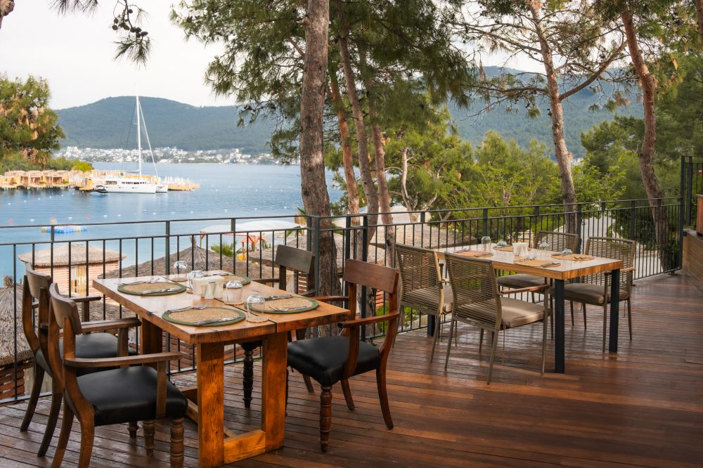 La Blanche Island 5*