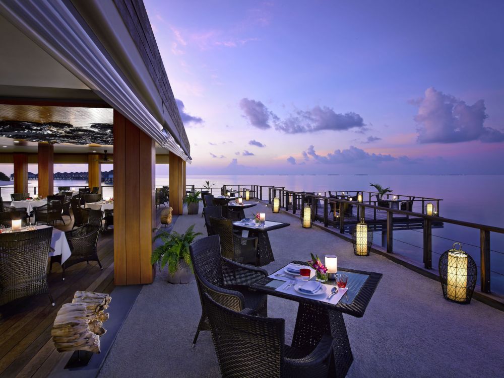 Dusit Thani Maldives 5*