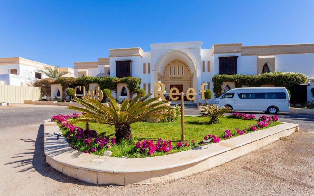 Club Reef Hotel 4*