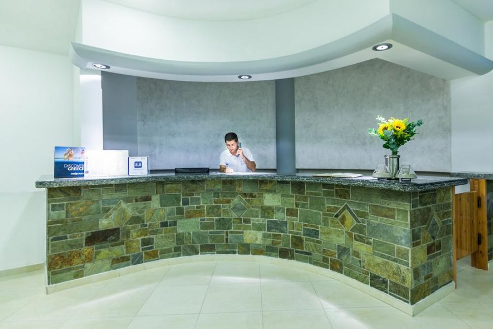 Xenios Dolphin Beach Hotel 3*