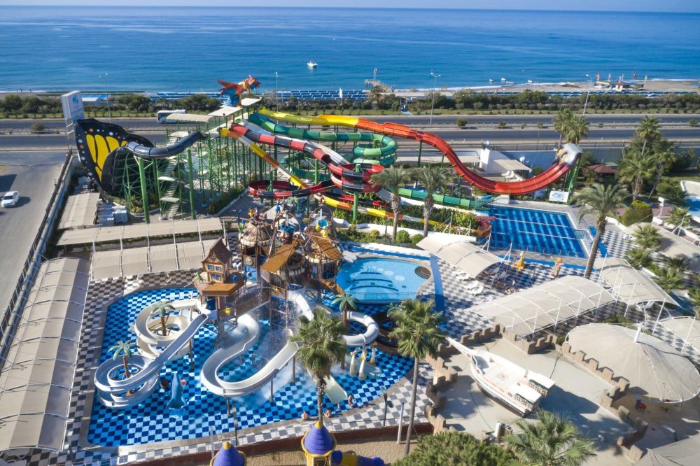 Crystal Admiral Aqua Collection (ex. Crystal Admiral Resort Suites & Spa) 5*