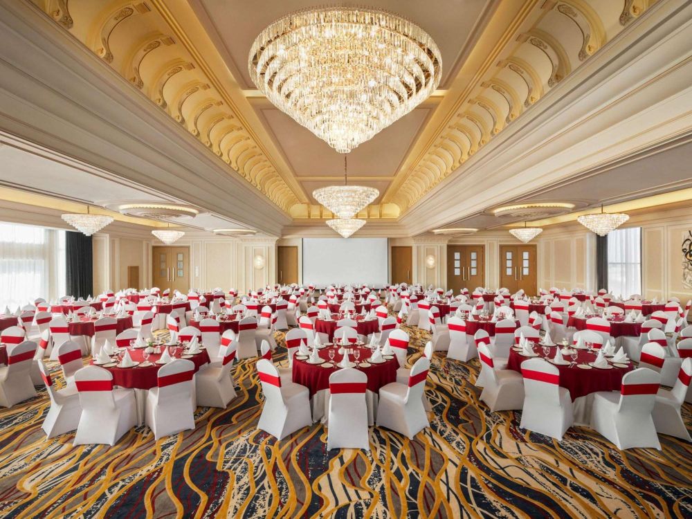 Mercure Muscat 4*
