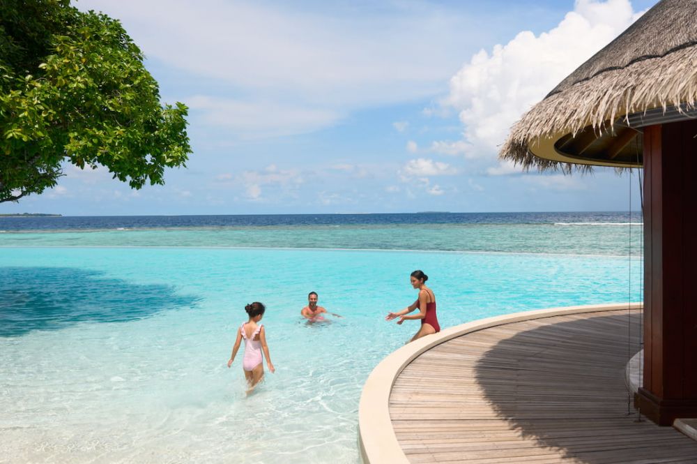 Dusit Thani Maldives 5*