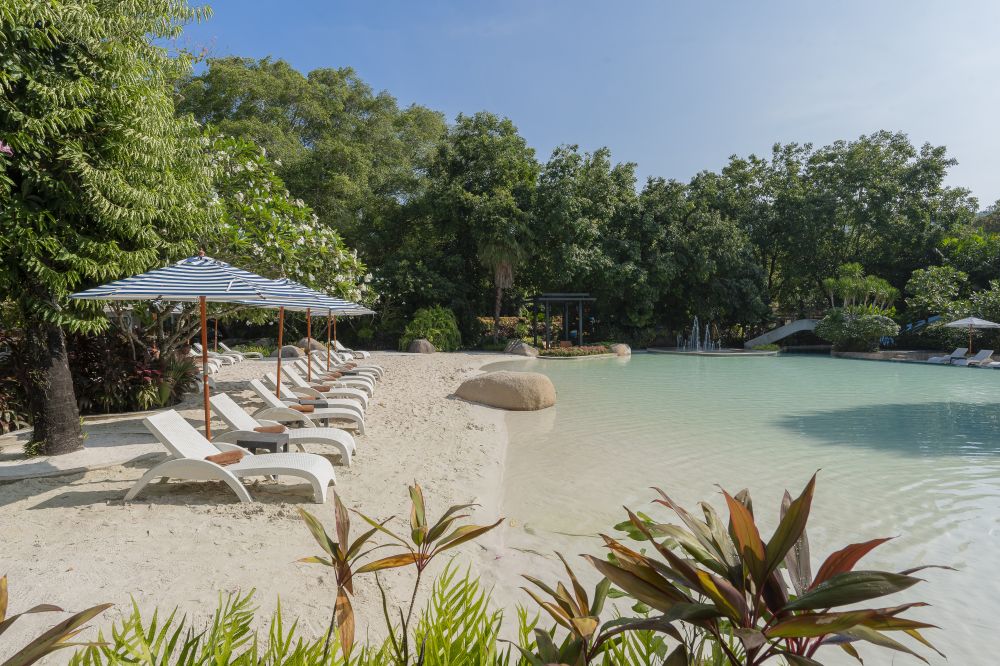 Naithonburi Resort 4*