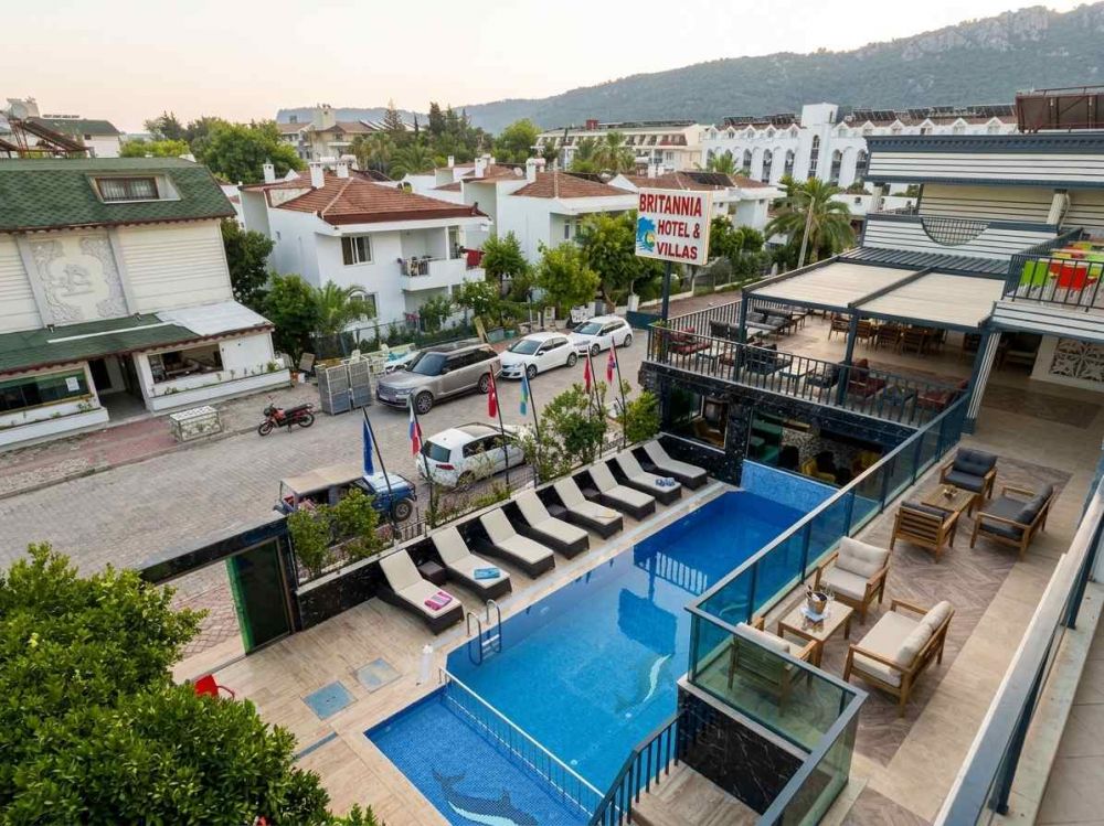 Britannia Hotel 3*