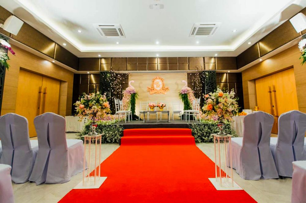 Crest Resort & Pool Villas 5*