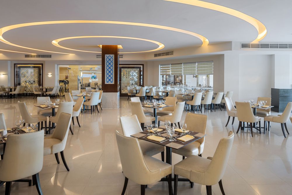 Albatros Royal Moderna 5*