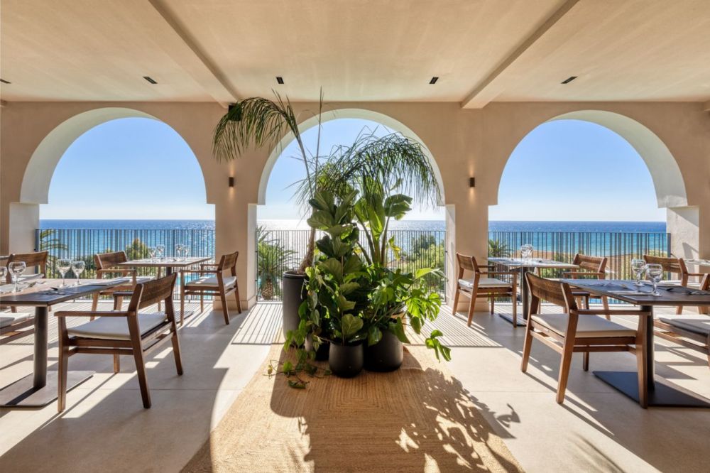 Domes of Corfu, Autograph Collection 5*
