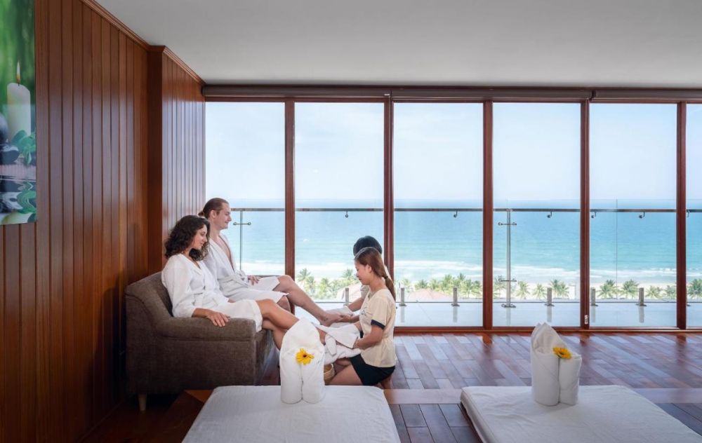 Sunny Ocean Hotel & Spa 4*