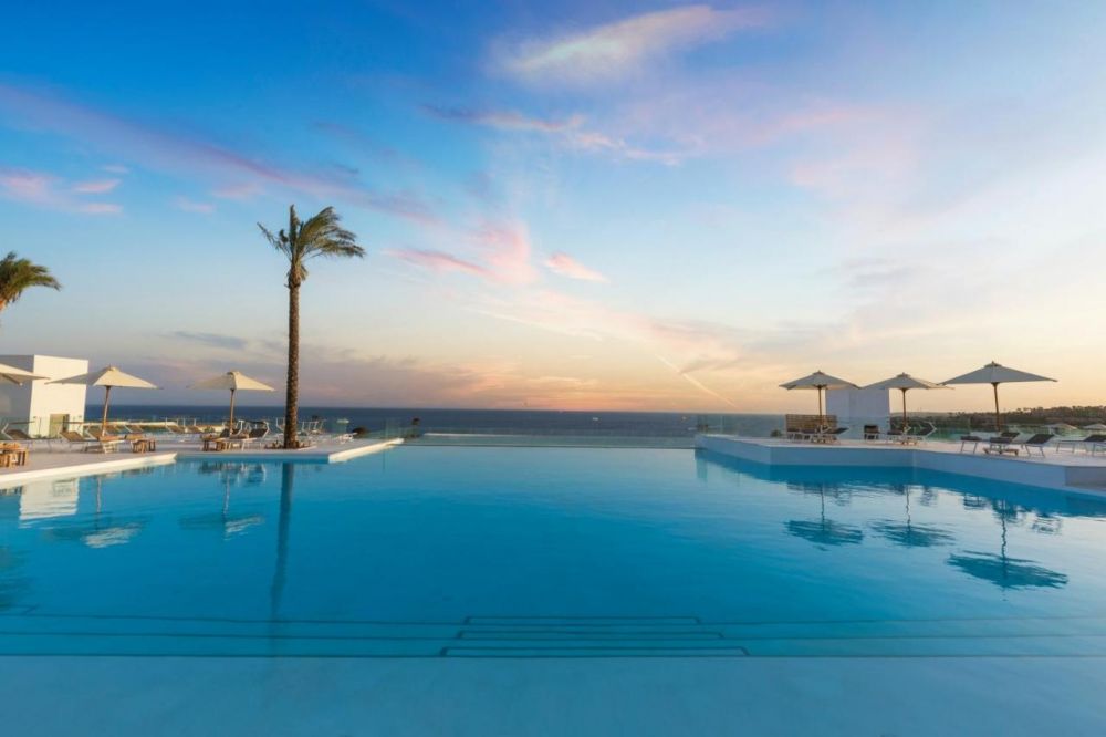 White Hills Resort 5*
