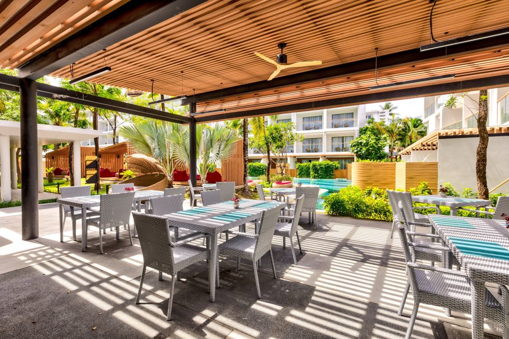 Andaman Embrace Patong 4*
