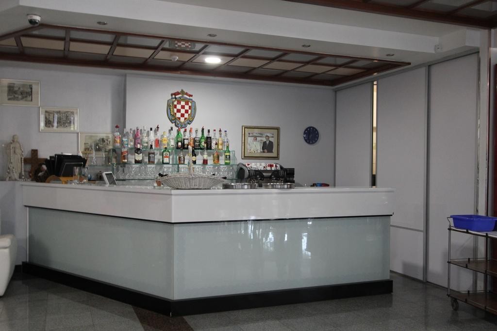 Hotel Sveti Kriz 3*
