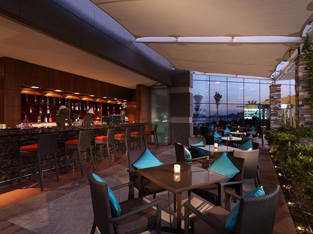 Yas Plaza Mangroves by IHG (ex. Radisson Blu Abu Dhabi Yas Island) 5*
