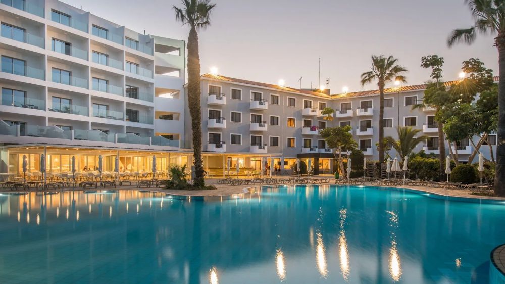 Narcissos Hotel Apartments 4*