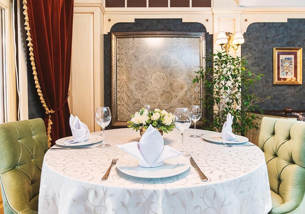 1207 Hotel (Ex. Alzer Hotel) 4*