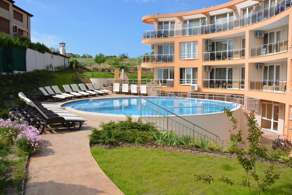 Villa Orange 3*