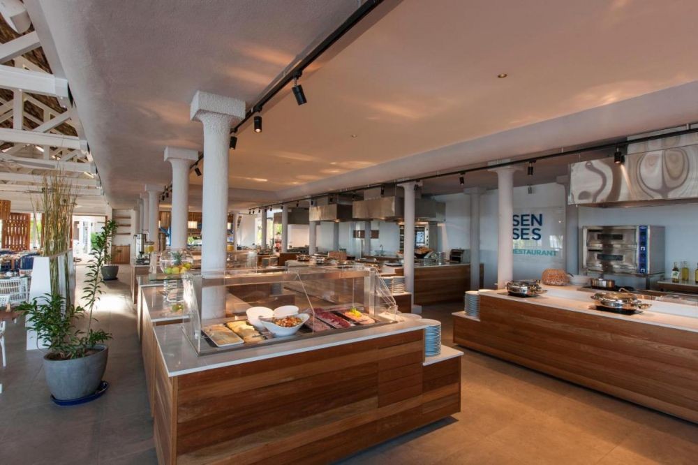 Veranda Pointe Aux Biches Hotel 4*