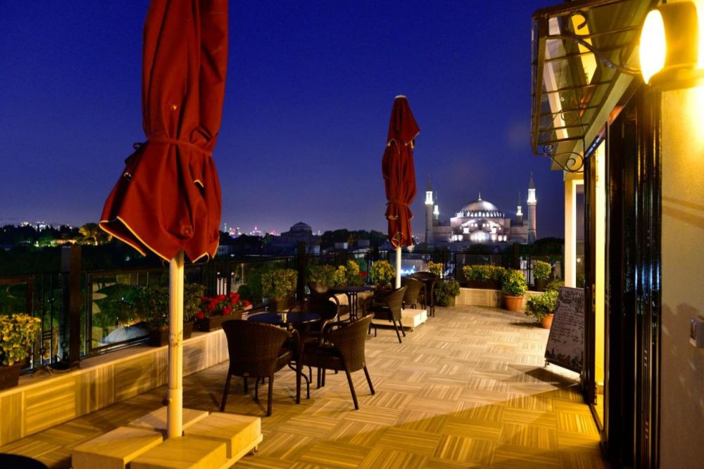 Agora Life Hotel 4*