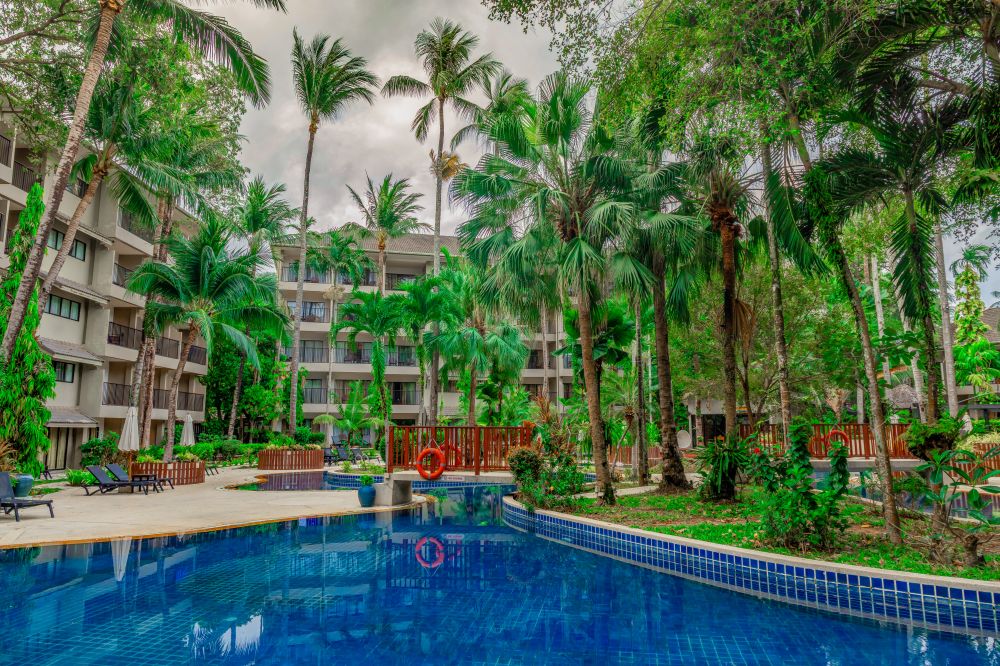 Holiday Inn Resort Phuket Surin Beach (ex. Destination Resorts Phuket Surin Beach) 4*
