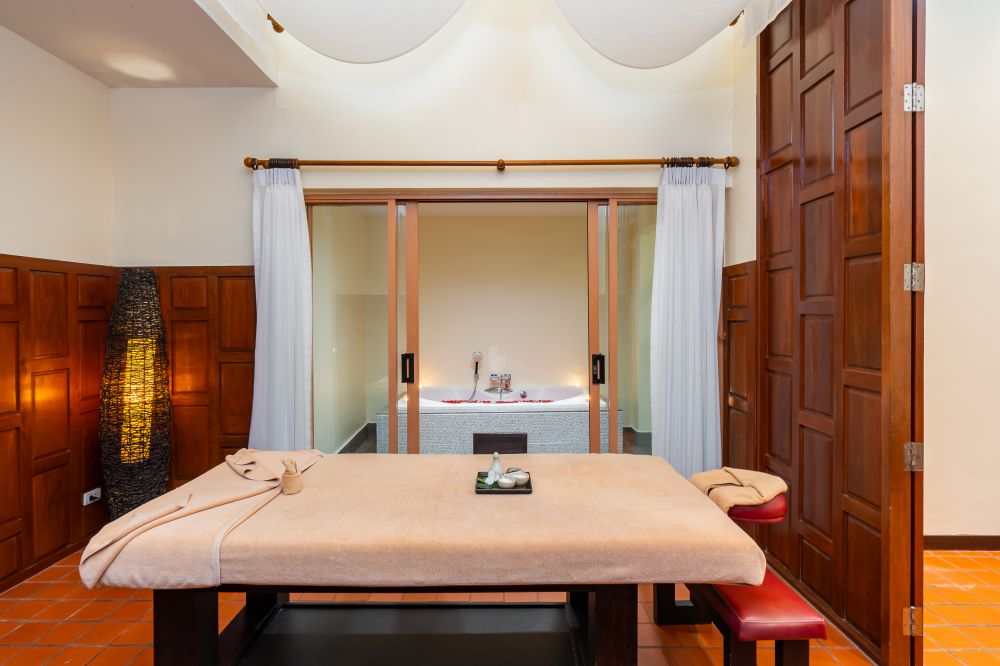 Dewa Phuket Resort 4*