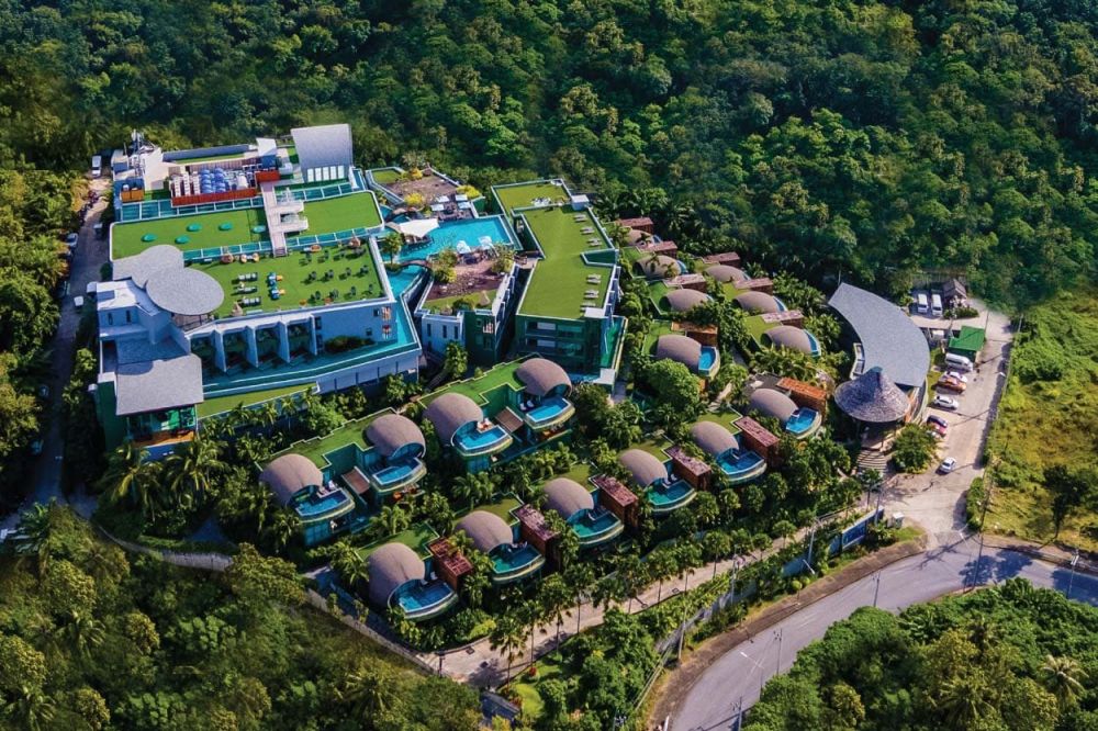 Crest Resort & Pool Villas 5*