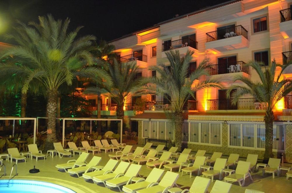 Cinar Family Suite Hotel 4*