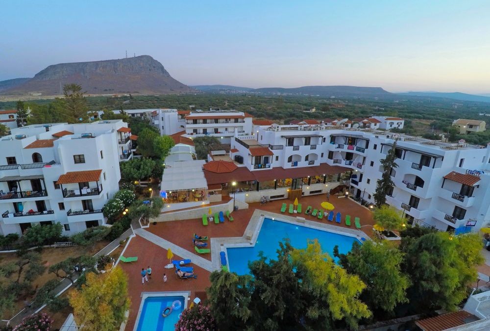 Club Lyda Hotel 3*